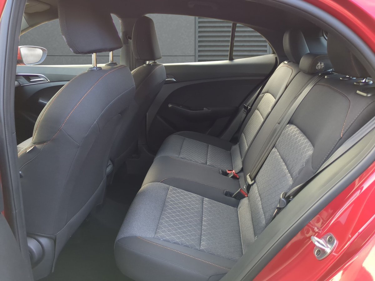 MG MG3 1,5 T Excite RFK PDC CarPlay