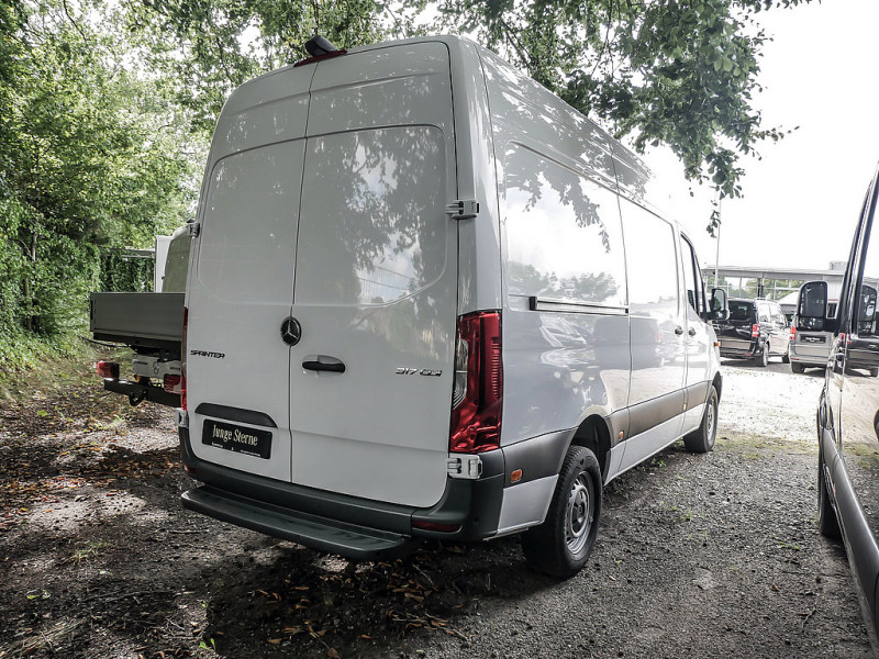 Mercedes-Benz Sprinter 317 Kasten L2H2 360° KAMERA/KLIMA/TEMPOMAT/SHZ/3 SITZE