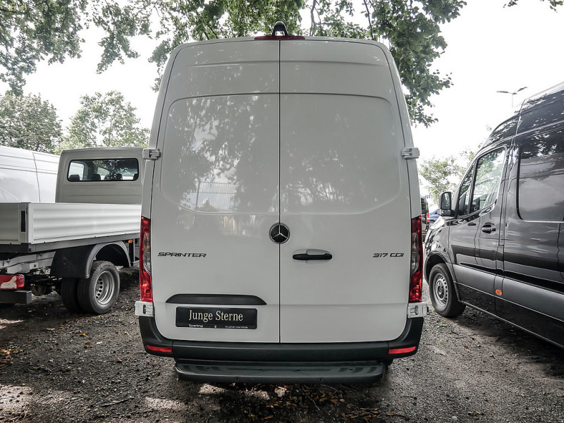 Mercedes-Benz Sprinter 317 Kasten L2H2 360° KAMERA/KLIMA/TEMPOMAT/SHZ/3 SITZE