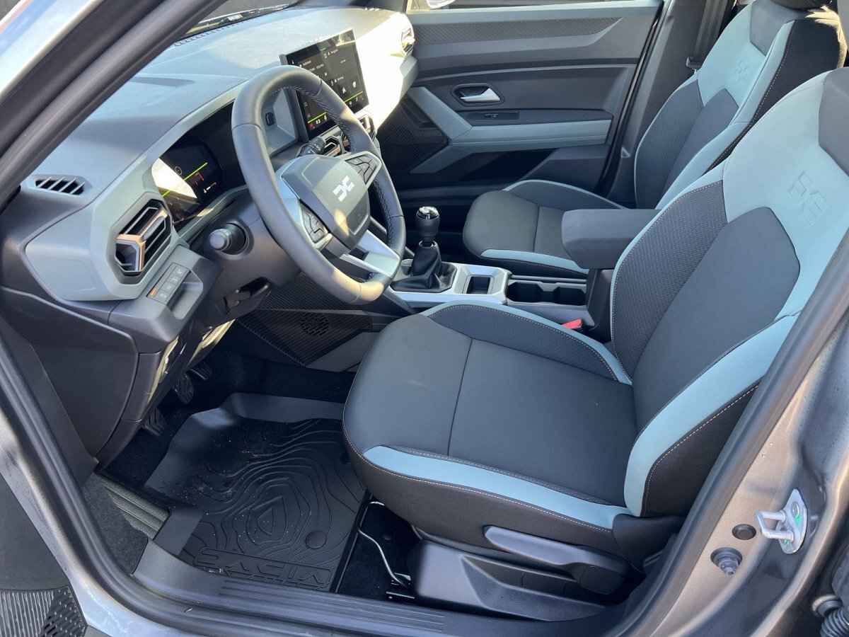 Dacia Bigster TCe 140 Extreme Winter-Plus-Paket+Pano-Dach