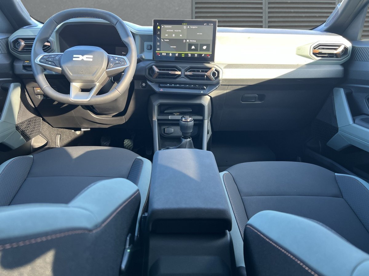 Dacia Bigster TCe 140 Extreme Winter-Plus-Paket+Pano-Dach