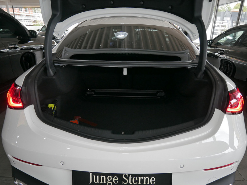 Mercedes-Benz CLE 180 Coupé , AMG NIGHT PREMIUM MEMO 360 PANO