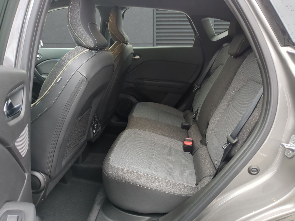 Renault Captur TCe 140 Techno RFK Klima