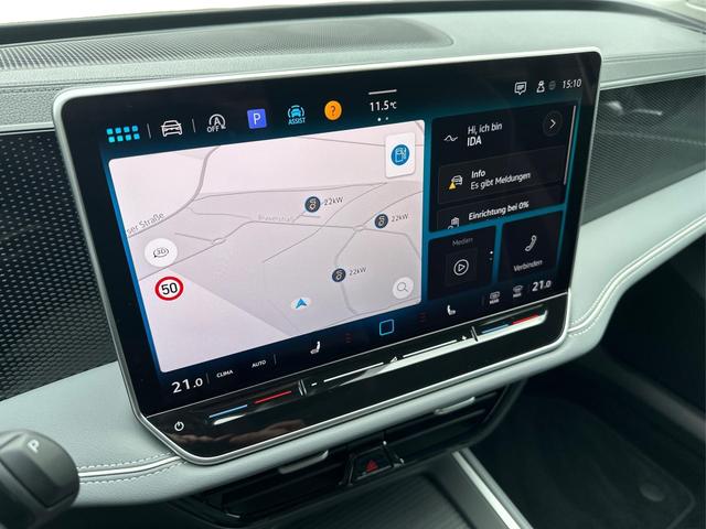 Volkswagen Passat Variant DSG+AHK+PANO+NAVI+ACC