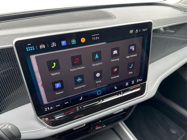 Volkswagen Passat Variant DSG+AHK+PANO+NAVI+ACC