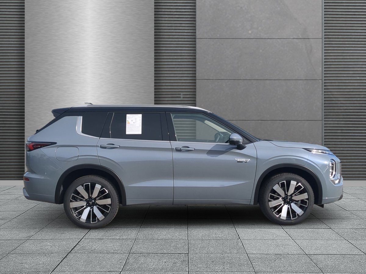 Mitsubishi Plug-in Hybrid Outlander 2.4 TOP 2tone