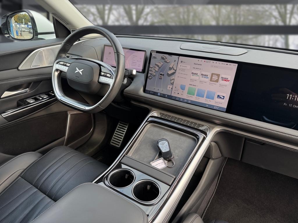 XPENG G9 AWD Performance 360 AHK DISTR KAMERA PANO PDC