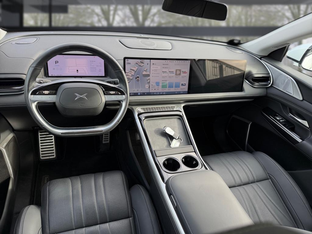 XPENG G9 AWD Performance 360 AHK DISTR KAMERA PANO PDC