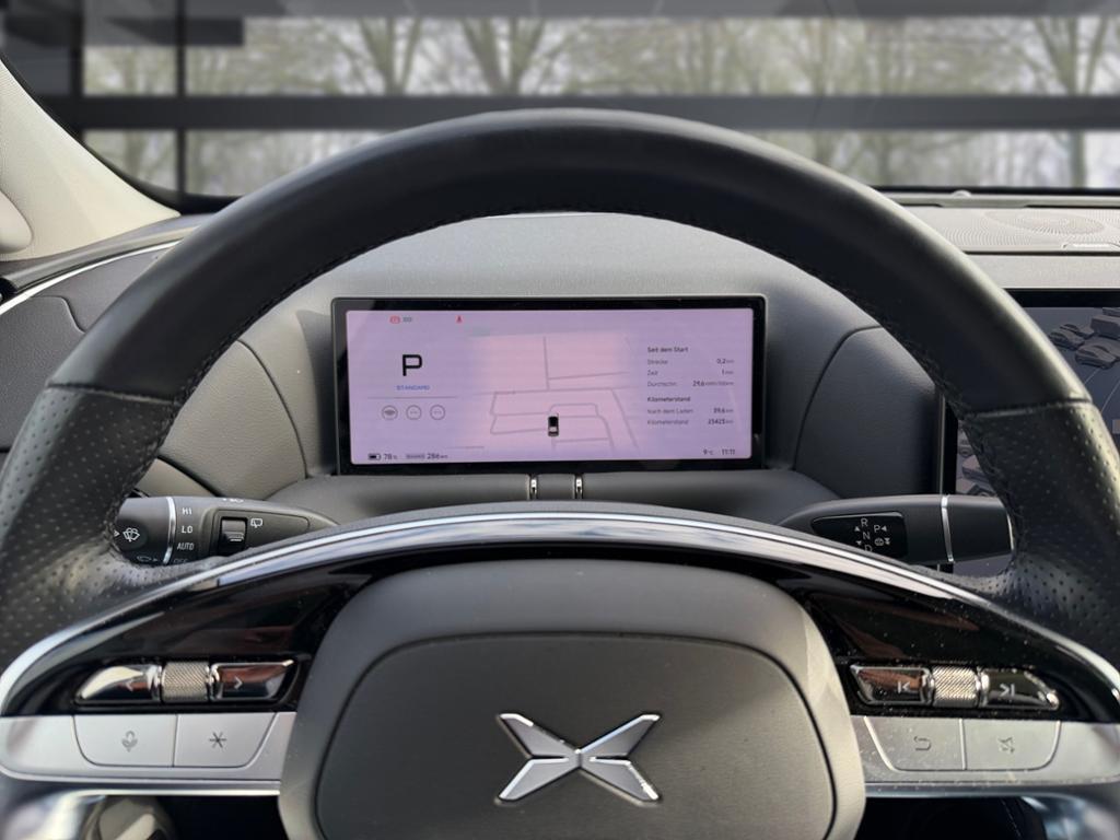 XPENG G9 AWD Performance 360 AHK DISTR KAMERA PANO PDC