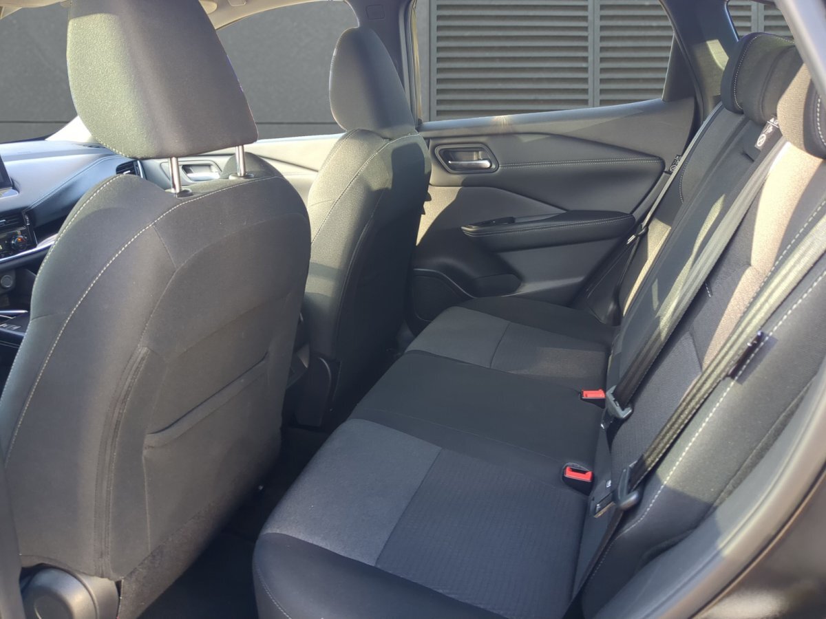 Nissan Qashqai 1.3 DIG-T CVT N-Connecta+Winterpaket+360° Kamera