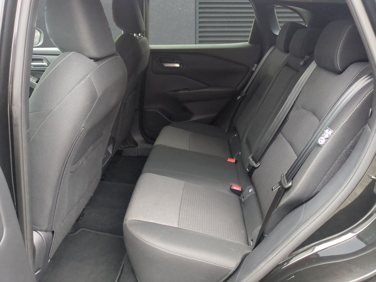 Nissan Qashqai 1.3 DIG-T CVT N-Connecta+Winterpaket+360° Kamera