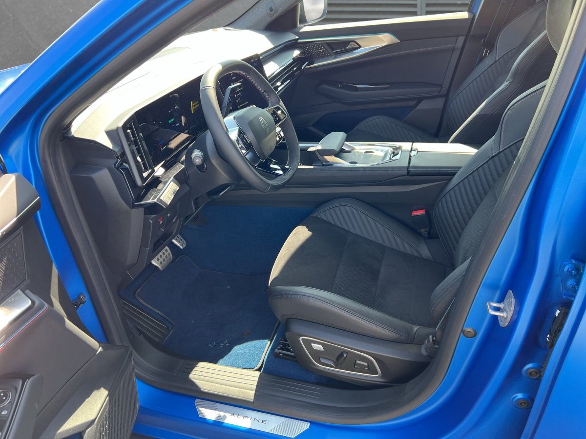 Renault Rafale PlugIn Hybrid 300 4x4 Atelier Alpine Pano+RFK+SHZ