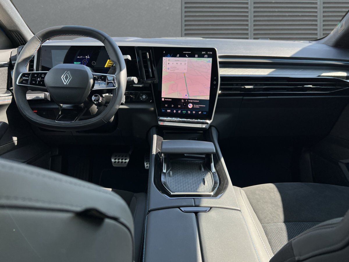 Renault Rafale PlugIn Hybrid 300 4x4 Atelier Alpine Pano+RFK+SHZ