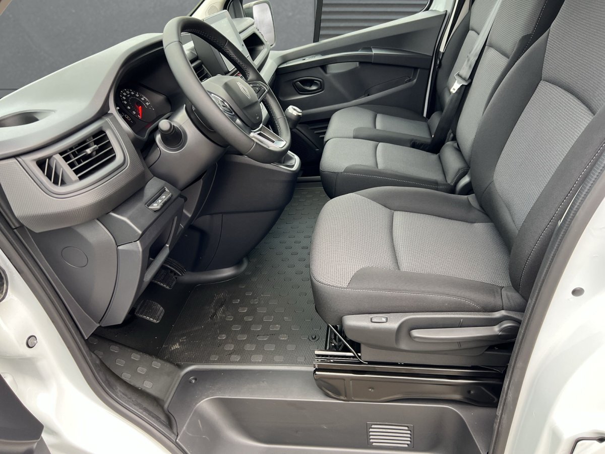 Renault Trafic dCi 150 L2H2 3,0t AHK+GJR+SHZ