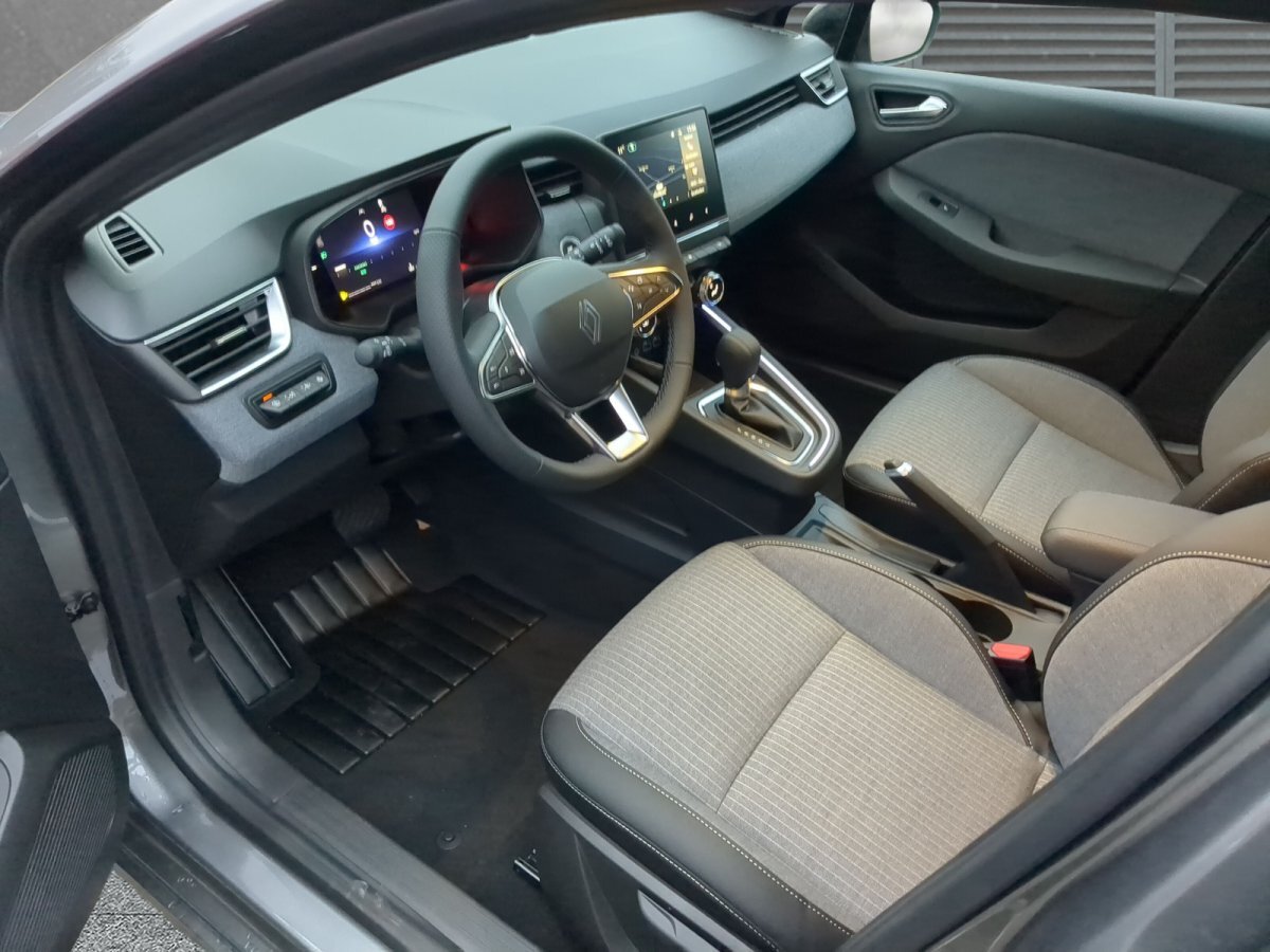 Renault Clio TCe 90 X-Tronic Techno SHZ LKHZ