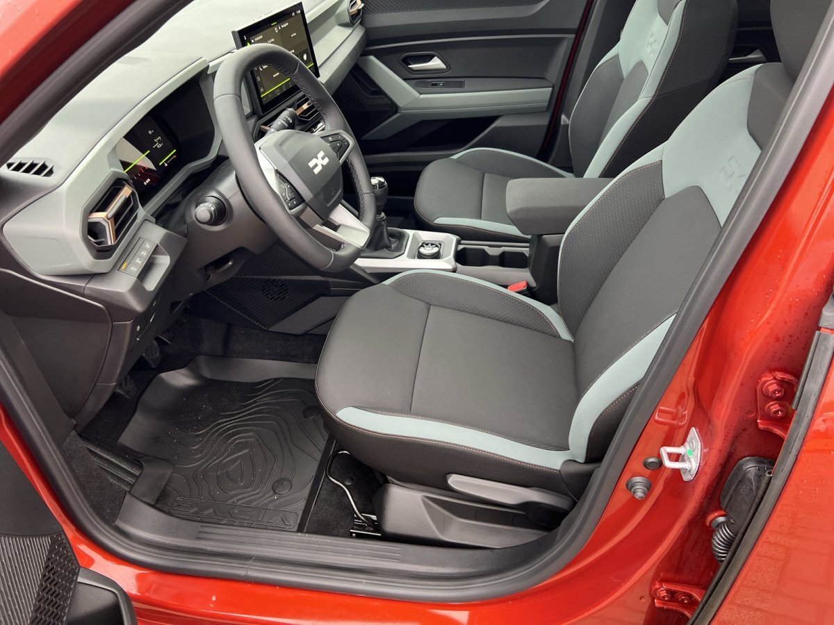 Dacia Bigster TCe 130 Extreme 4x4 SHZ el. Heckkl. RFK Pano