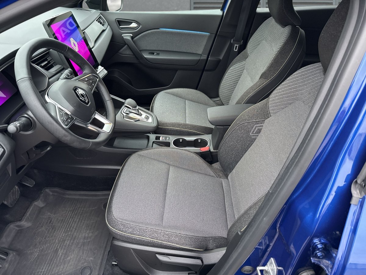 Renault Captur TCe 160 EDC Techno SHZ LKHZ