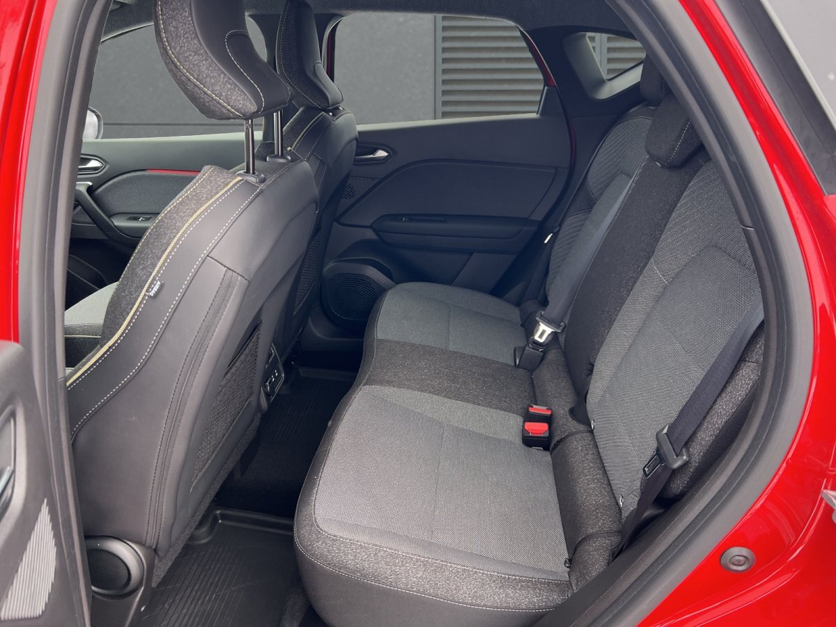 Renault Captur TCe 160 EDC Techno SHZ LKHZ