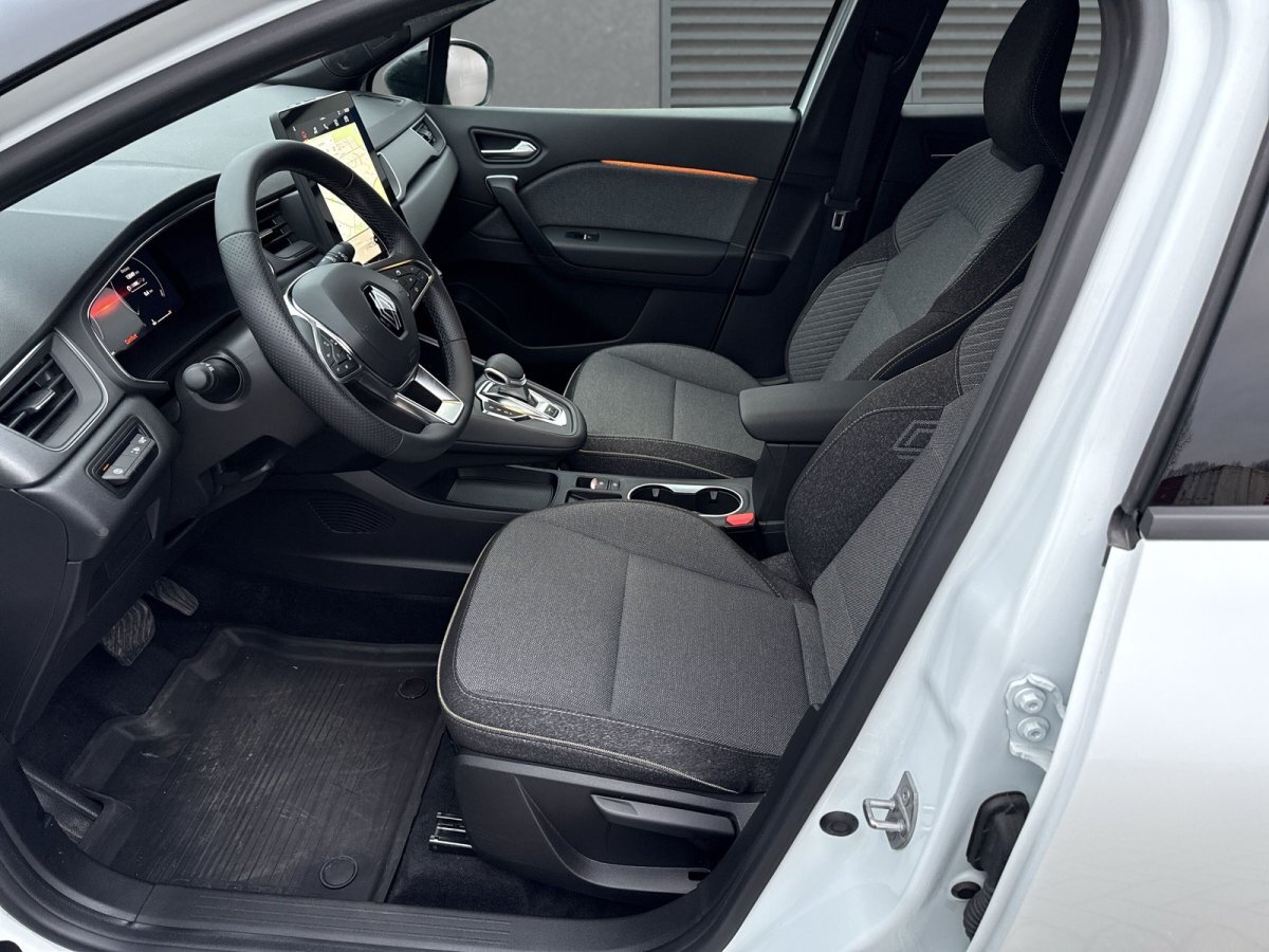 Renault Captur TCe 160 EDC Techno SHZ LKHZ