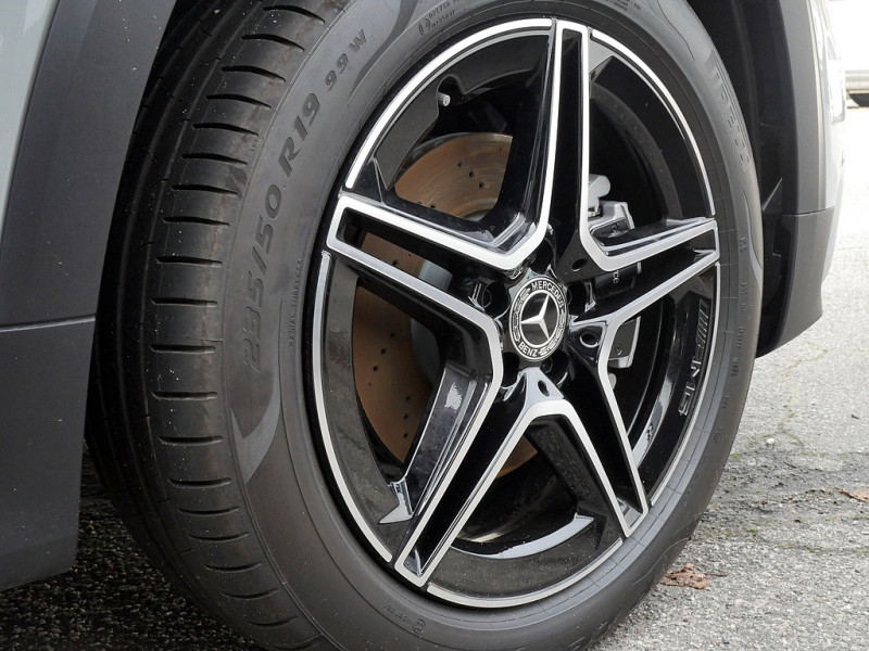 Mercedes-Benz GLB 200 d 4M AMG NIGHT MULTI 360 AHK KAMERA PANO