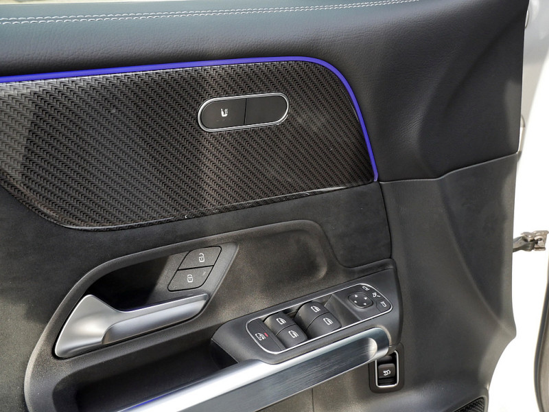 Mercedes-Benz GLB 200 d 4M AMG NIGHT MULTI 360 AHK KAMERA PANO