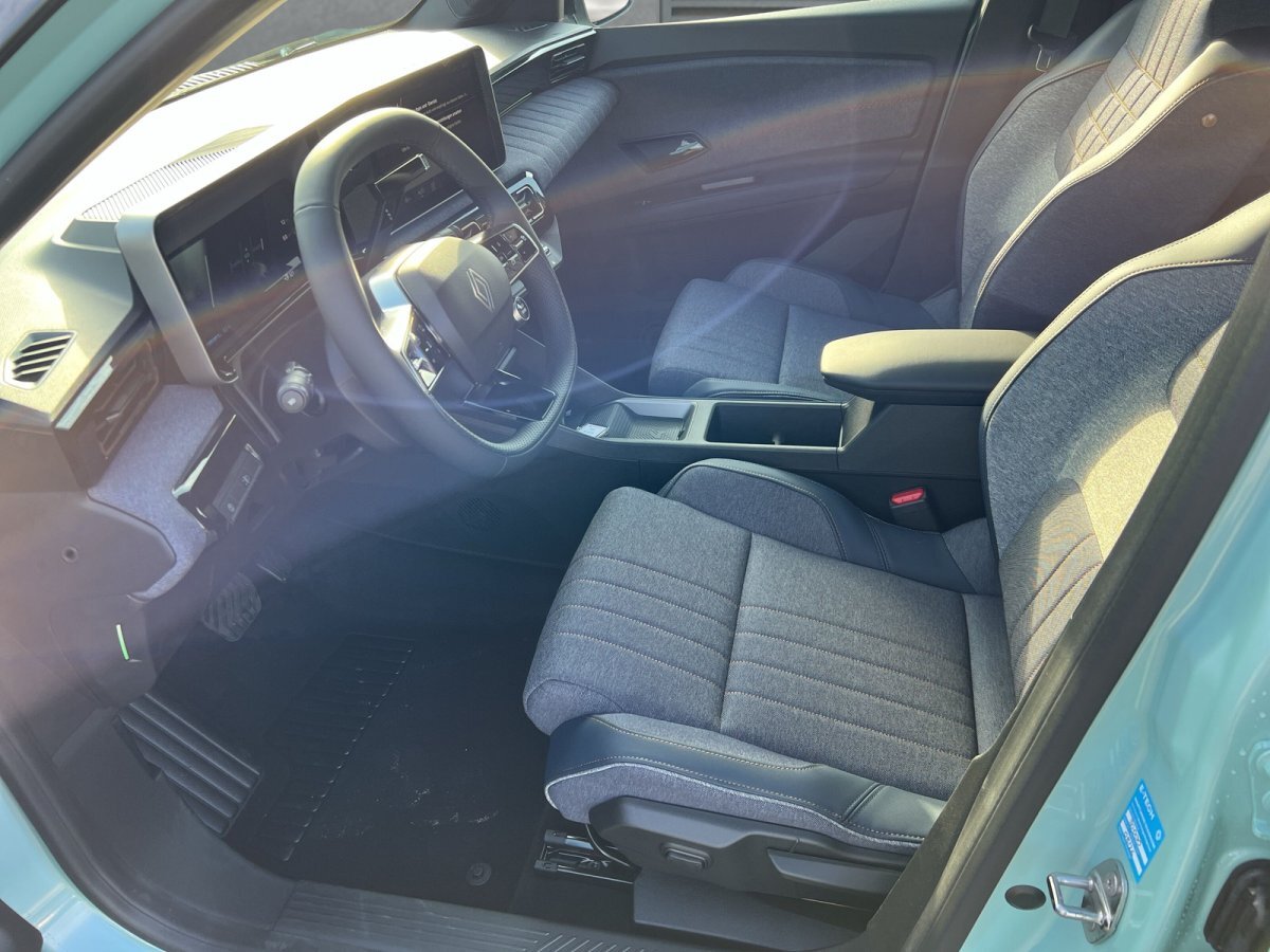 Renault R 4 E-TECH 150 Comfort Range Techno CCS+Winter-Paket+RFK