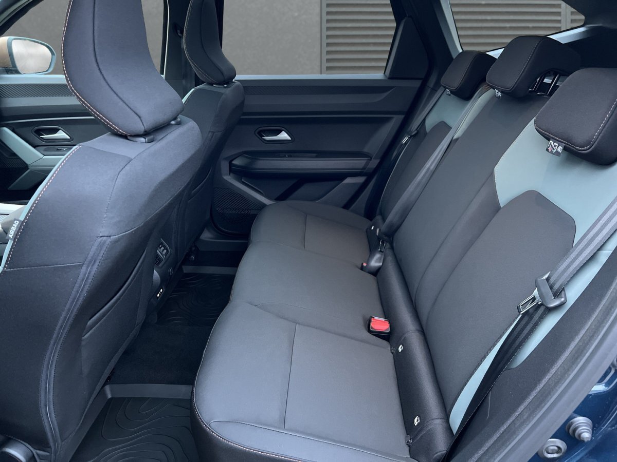 Dacia Bigster Hybrid 155 Extreme Pano SHZ LKHZ RFK