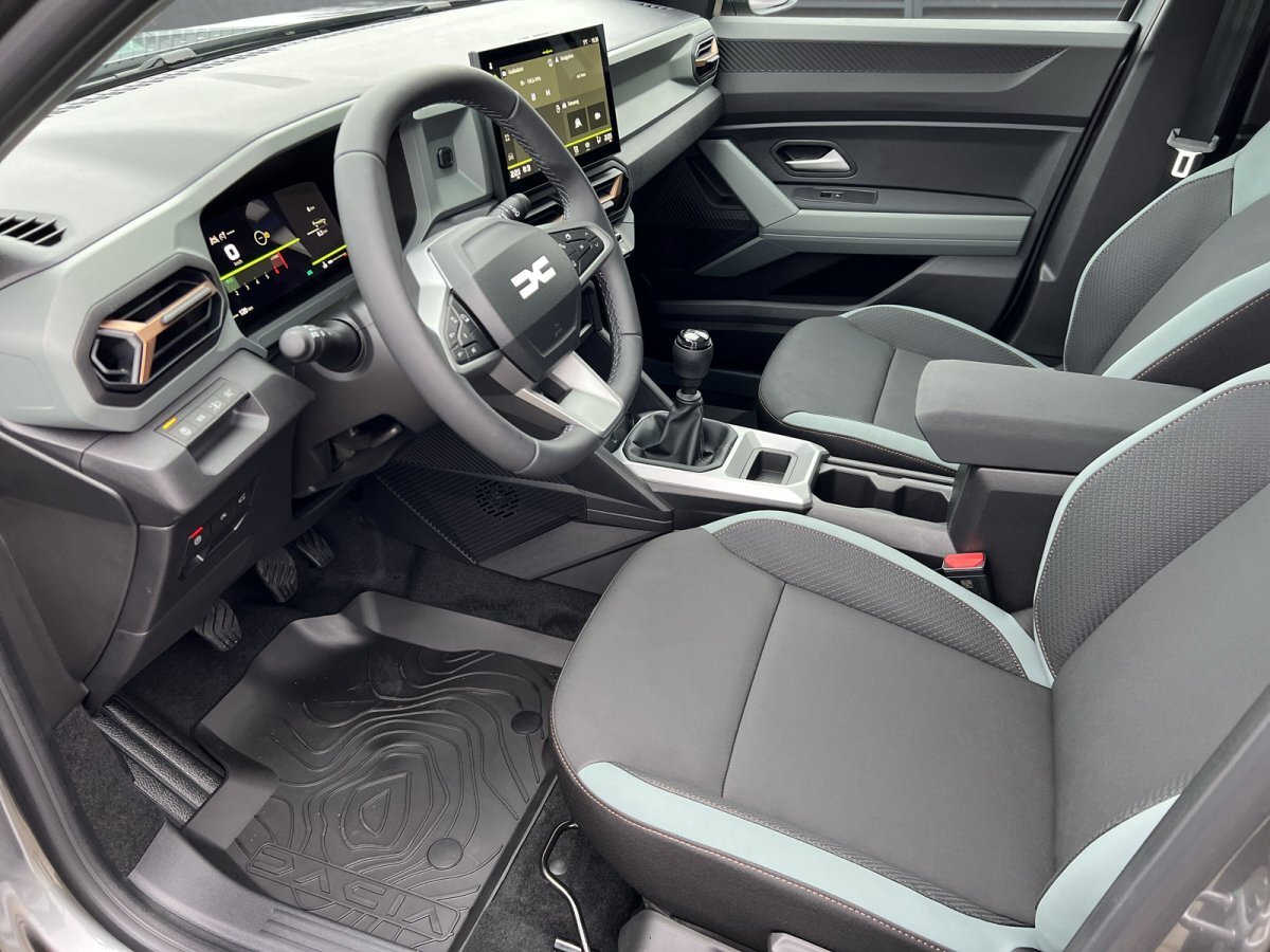 Dacia Bigster TCe mild hybrid-G 140 Extreme Winter-Paket+City-Paket+Panodach