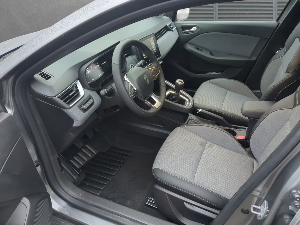 Renault Clio TCe 90 Techno SHZ LKHZ