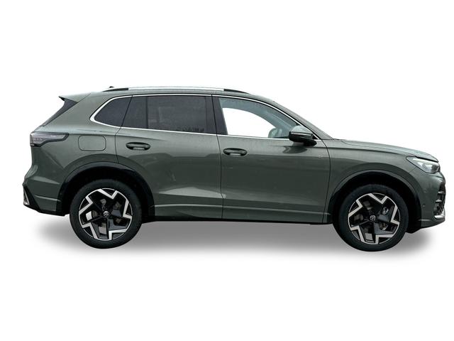 Volkswagen Tiguan R-Line People PLUG-IN+PANO+AHK