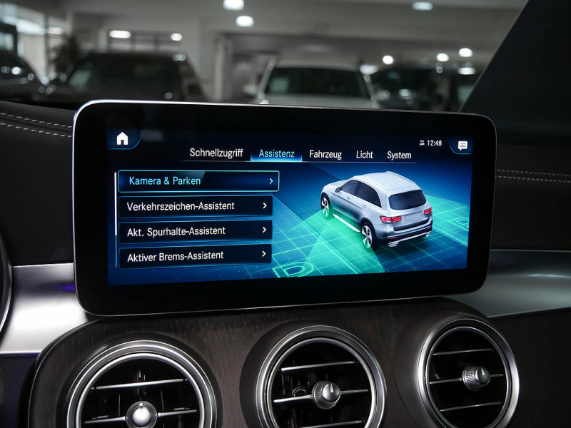 Mercedes-Benz GLC 300 4M AMG NIGHT 360 AIRMATIC DISTR KAMERA