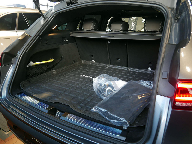 Mercedes-Benz EQC 4M AMG Navi LED SD Distr Multi Kamera