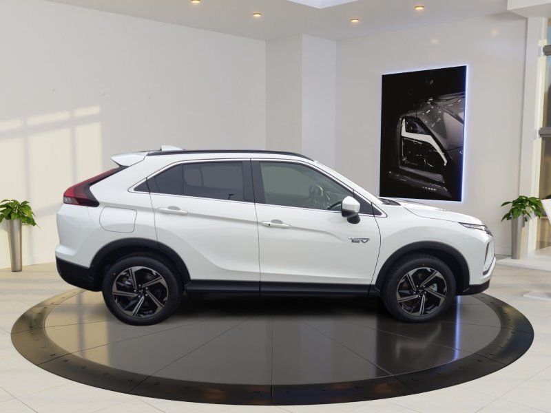 Mitsubishi Eclipse Cross Plug-In Hybrid PHEV Plus Navi