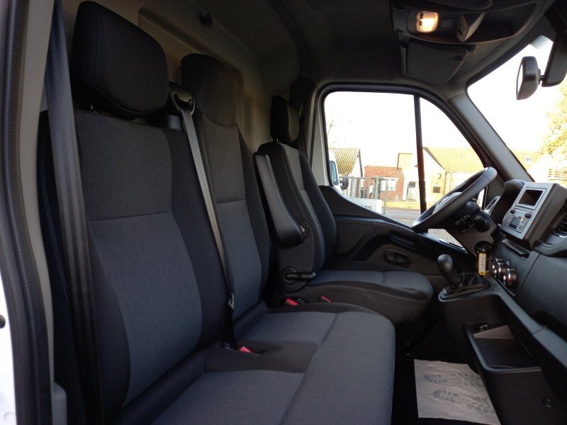 Renault Master E-Tech Z.E. 3,1t L1H2 Rückfahrkamera, Sitzheizung, Klang&Klima