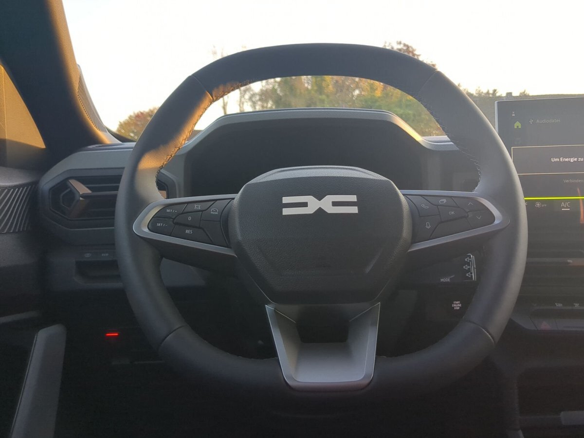 Dacia Duster TCe 140 Hybrid Extreme Navi RFK SHZ