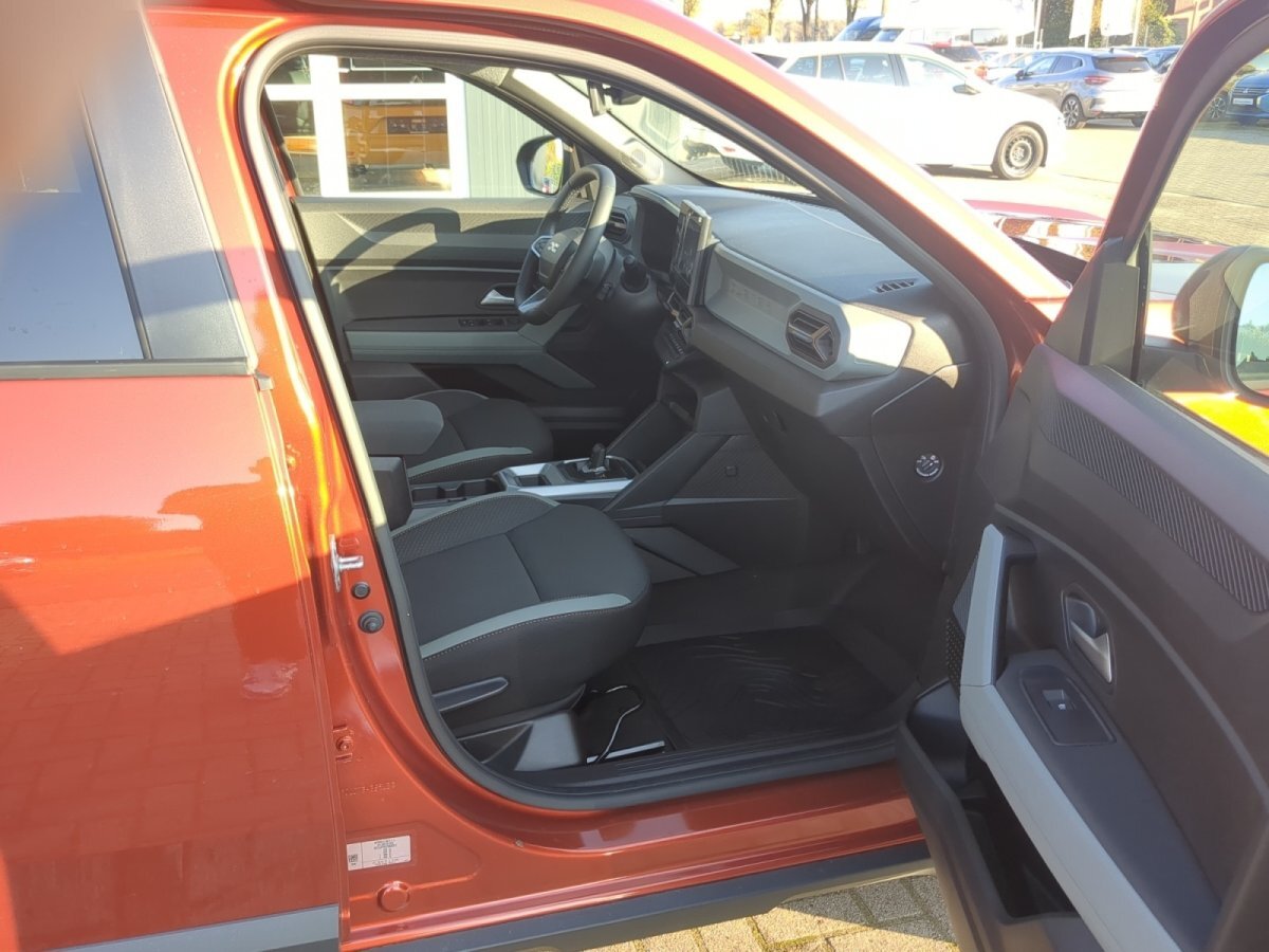 Dacia Duster TCe 140 Hybrid Extreme Navi RFK SHZ